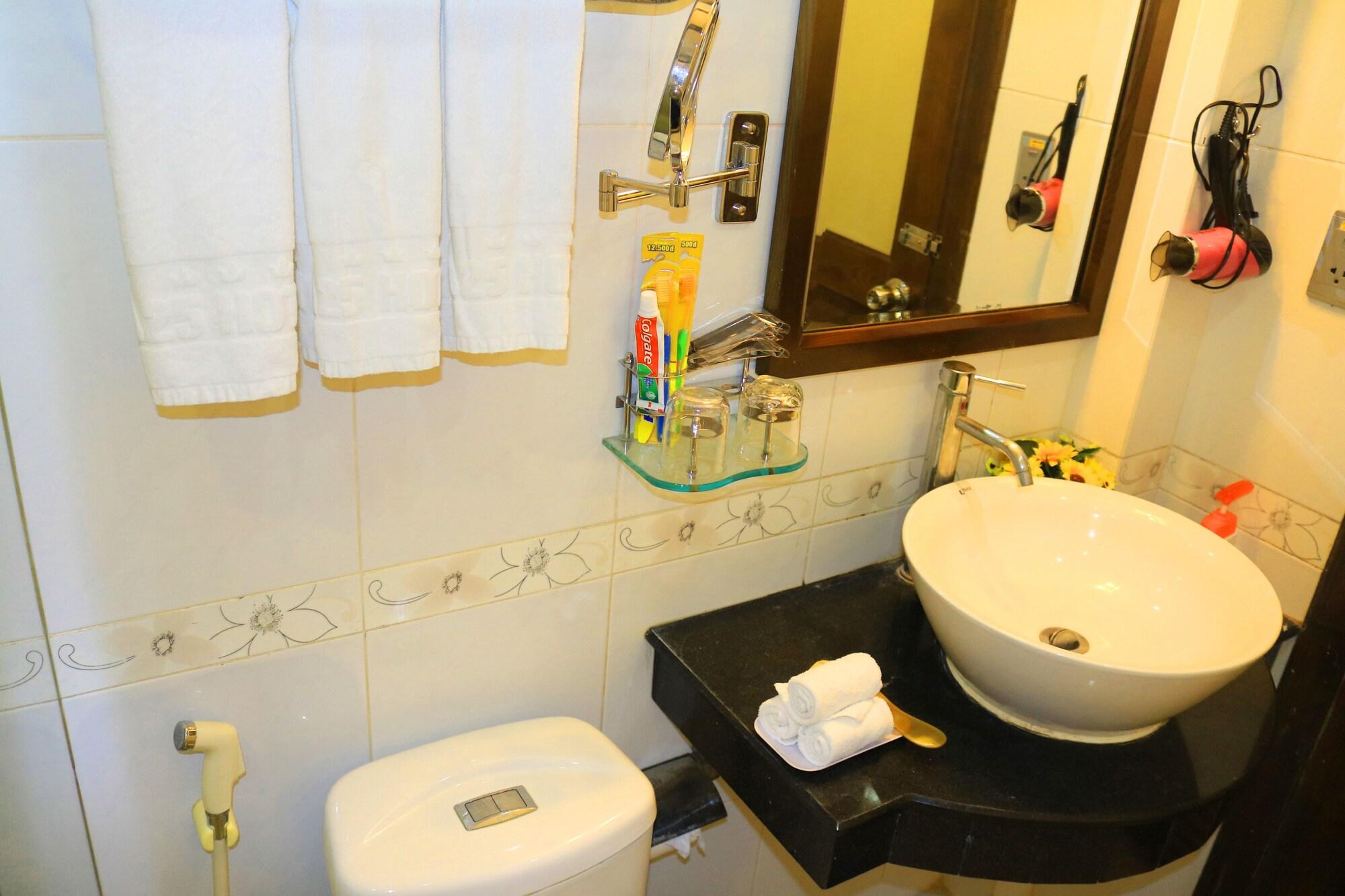 A25 Hotel - 28 Tran Quy Cap Ханой Екстер'єр фото