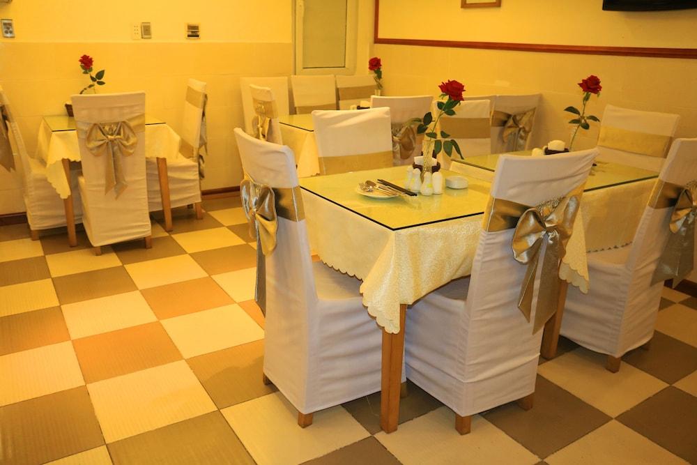 A25 Hotel - 28 Tran Quy Cap Ханой Екстер'єр фото
